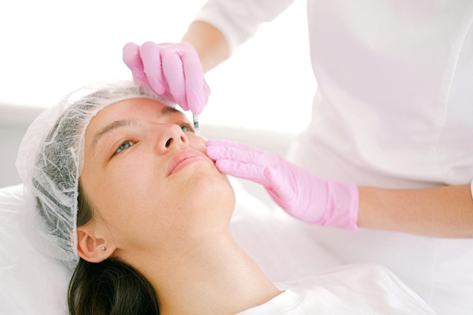 Injectable treatment at Ariava Medical Aesthetics