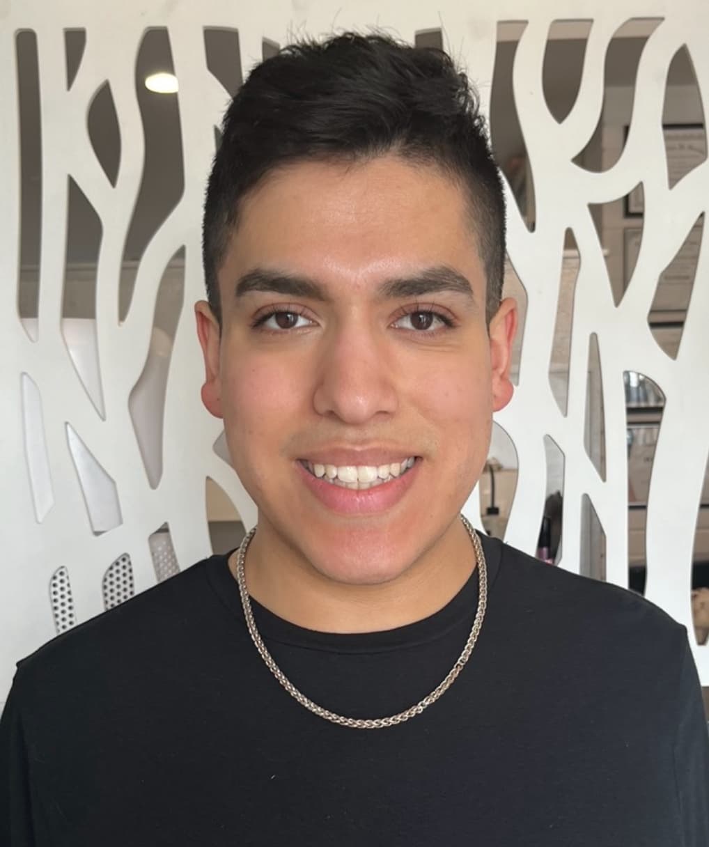CJ, Make Up / Esthetics at Ariava Medical Aesthetics