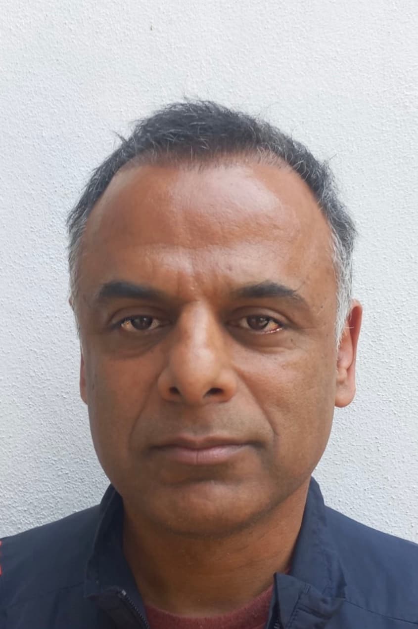 Dr. Syed Husain, Medical Director at Ariava Medical Aesthetics